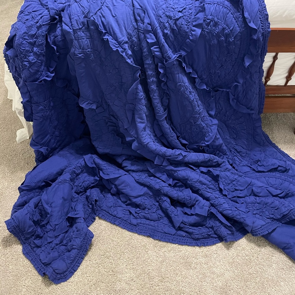 Anthropologie navy rivulets quilt